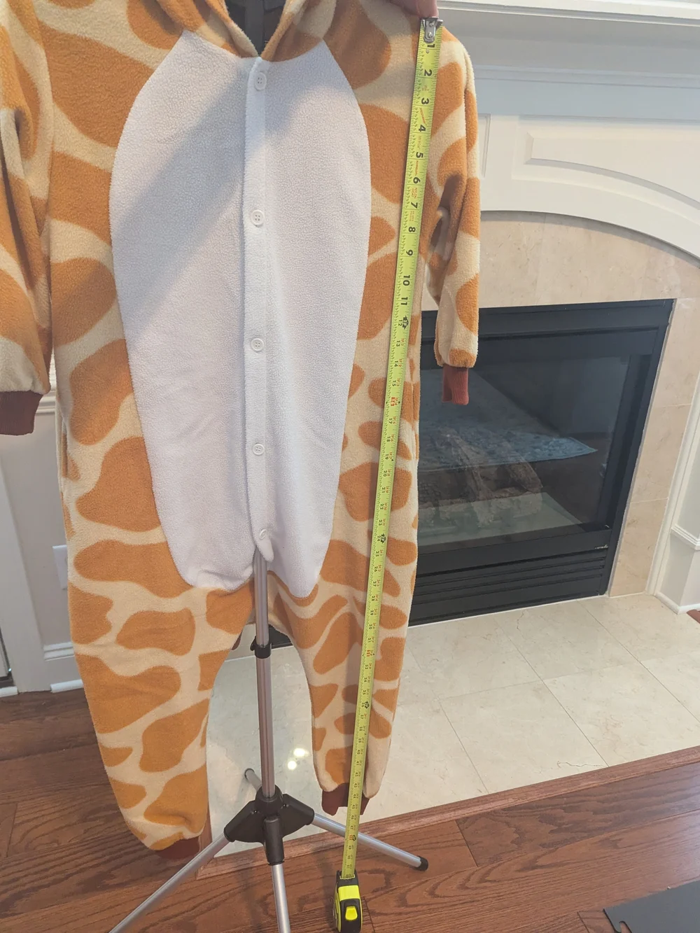 Kids Giraffe One-Piece Fleece Pajamas - Tan & Cream Size 8-10 Years.